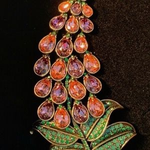 HEIDI DAUS "Fabulous Foxglove" Crystal-Accented Pin Brooch and earrings
